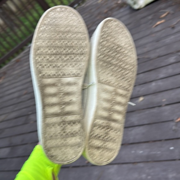 Vionic gray and white leather women’s sneakers size 10 - Picture 5 of 7